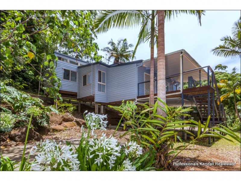 74 Contour Road, Eagle Heights QLD 4271