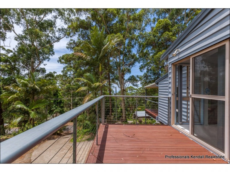 74 Contour Road, Eagle Heights QLD 4271