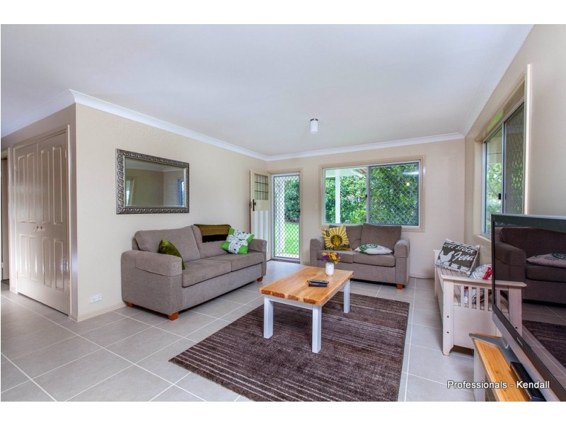 27A Yuulong Street, Tamborine Mountain QLD 4272