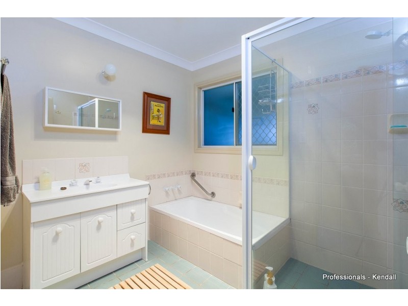 27A Yuulong Street, Tamborine Mountain QLD 4272