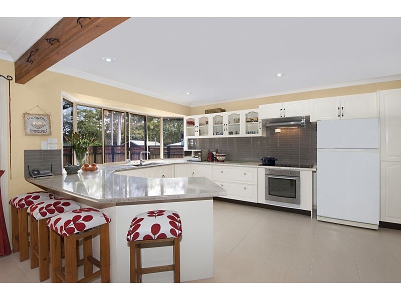 14 Wongawallan Road, Eagle Heights QLD 4271