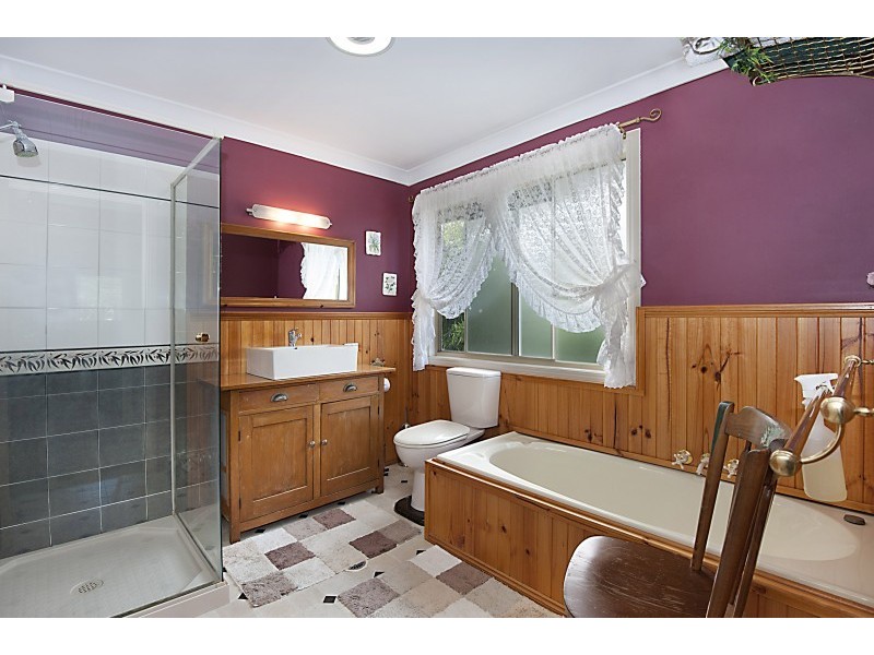 14 Wongawallan Road, Eagle Heights QLD 4271