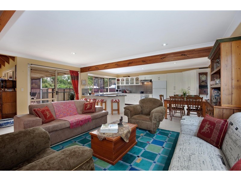 14 Wongawallan Road, Eagle Heights QLD 4271