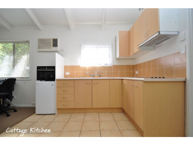 11a Demavend Drive, Eagle Heights QLD 4271