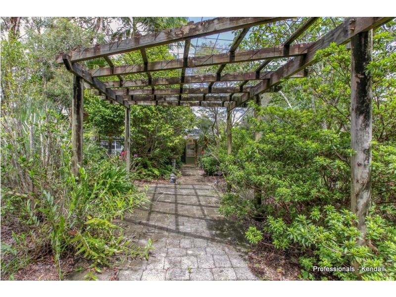 31 Siganto Street, Tamborine Mountain QLD 4272