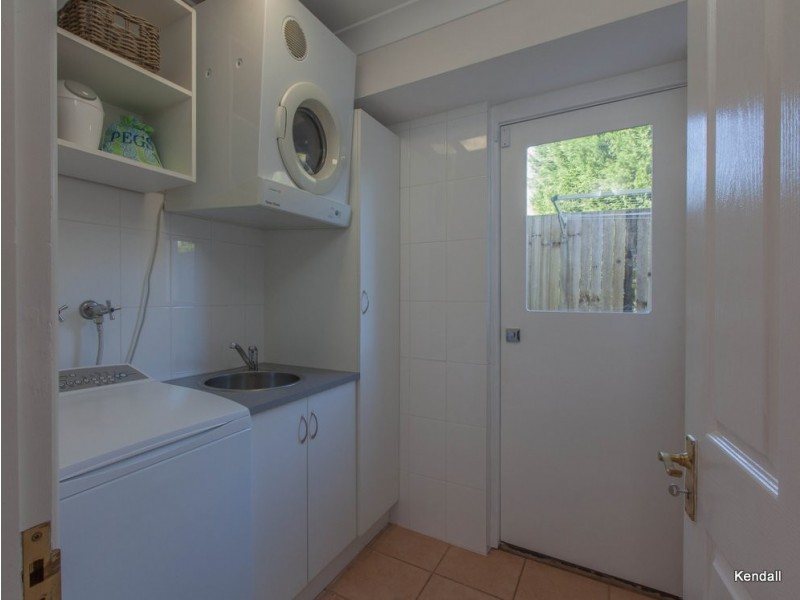 22 Cliff Way, Eagle Heights QLD 4271