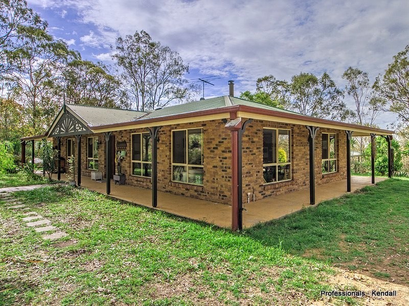 174 Vonda Youngman Drive, Tamborine QLD 4270