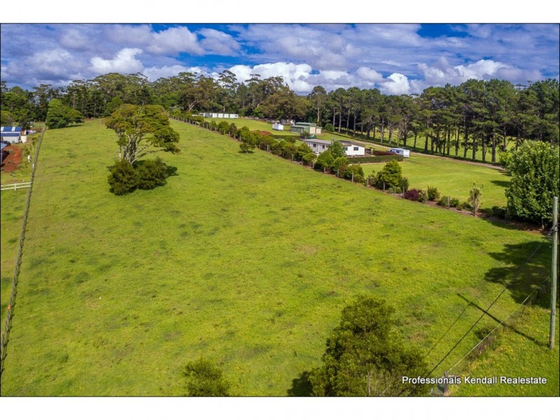 24 Benowa Street, Tamborine Mountain QLD 4272