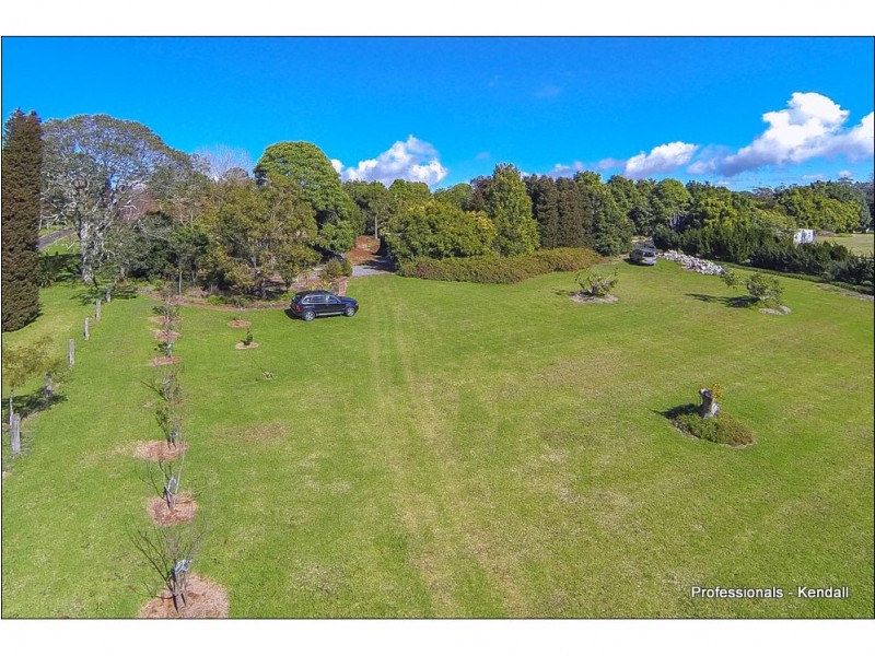 69 Wilson Road, Tamborine Mountain QLD 4272