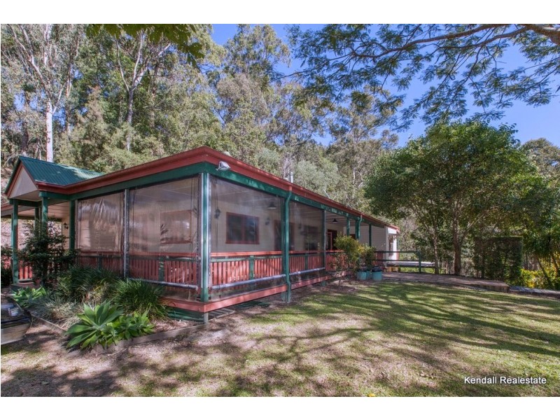 136 Henri Robert Drive, Tamborine Mountain QLD 4272