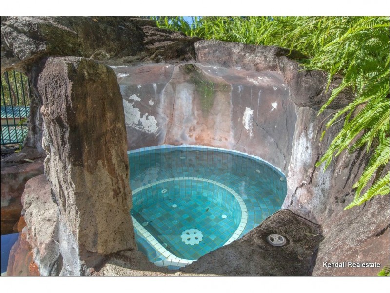 136 Henri Robert Drive, Tamborine Mountain QLD 4272