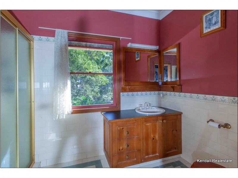 136 Henri Robert Drive, Tamborine Mountain QLD 4272