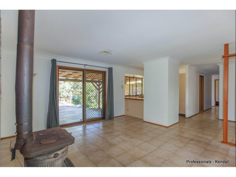 124 Sierra Drive, Tamborine Mountain QLD 4272