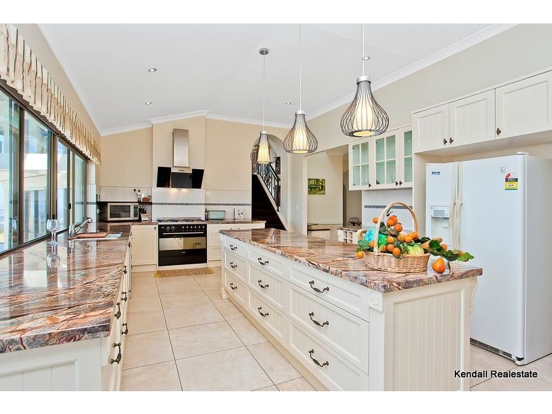 80 Magnetic Drive, Tamborine Mountain QLD 4272