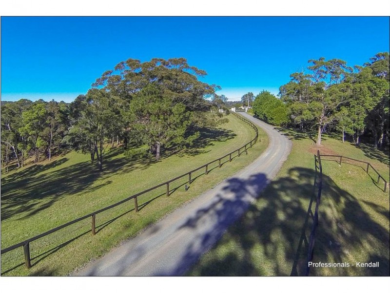 80 Magnetic Drive, Tamborine Mountain QLD 4272