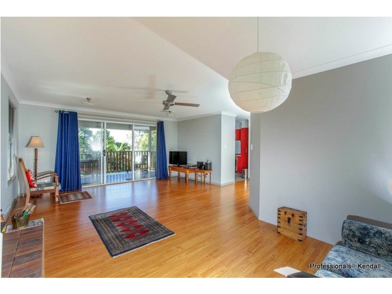 4 Saguaro court, Eagle Heights QLD 4271