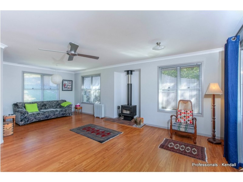 4 Saguaro court, Eagle Heights QLD 4271