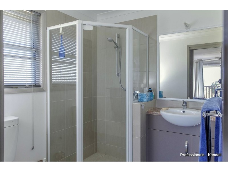 4 Saguaro court, Eagle Heights QLD 4271
