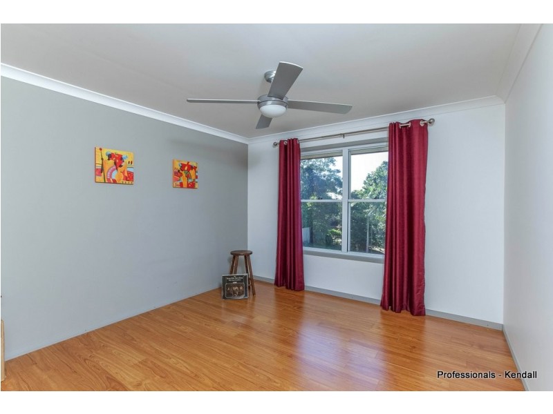 4 Saguaro court, Eagle Heights QLD 4271