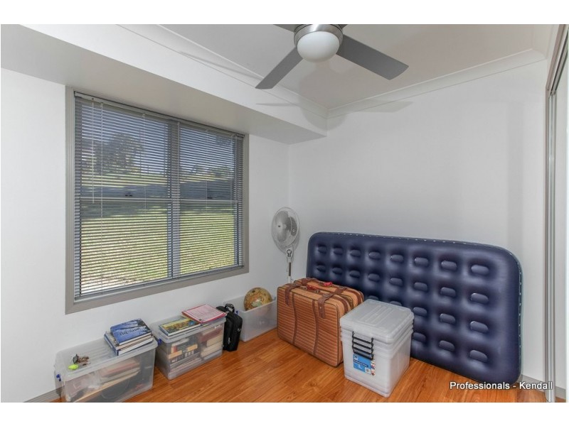 4 Saguaro court, Eagle Heights QLD 4271