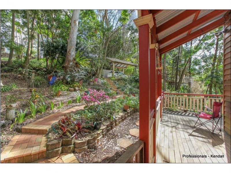 123 Contour Road, Eagle Heights QLD 4271