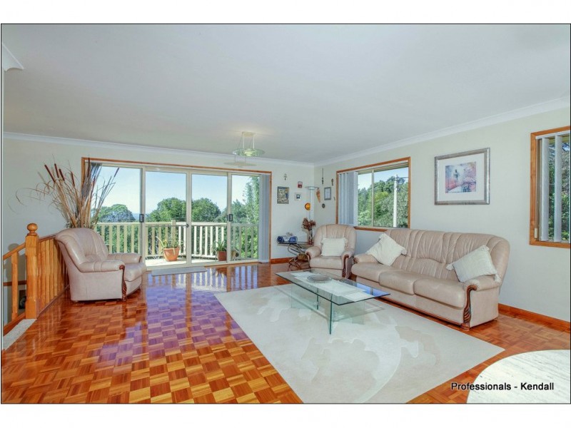 10 Borneo Court, Tamborine Mountain QLD 4272
