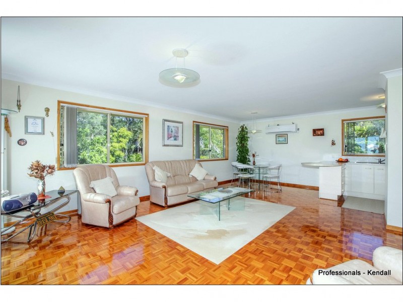 10 Borneo Court, Tamborine Mountain QLD 4272