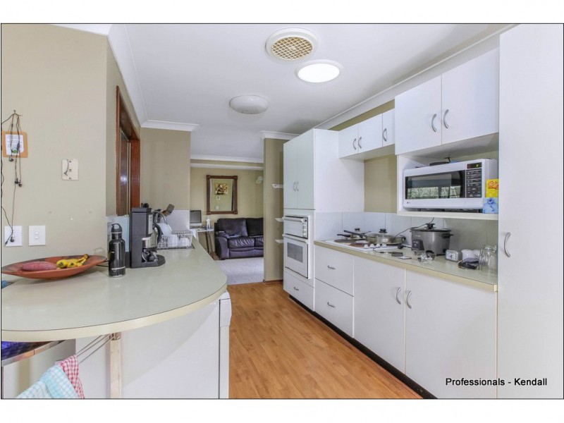 6 Lamington Parade, Tamborine Mountain QLD 4272