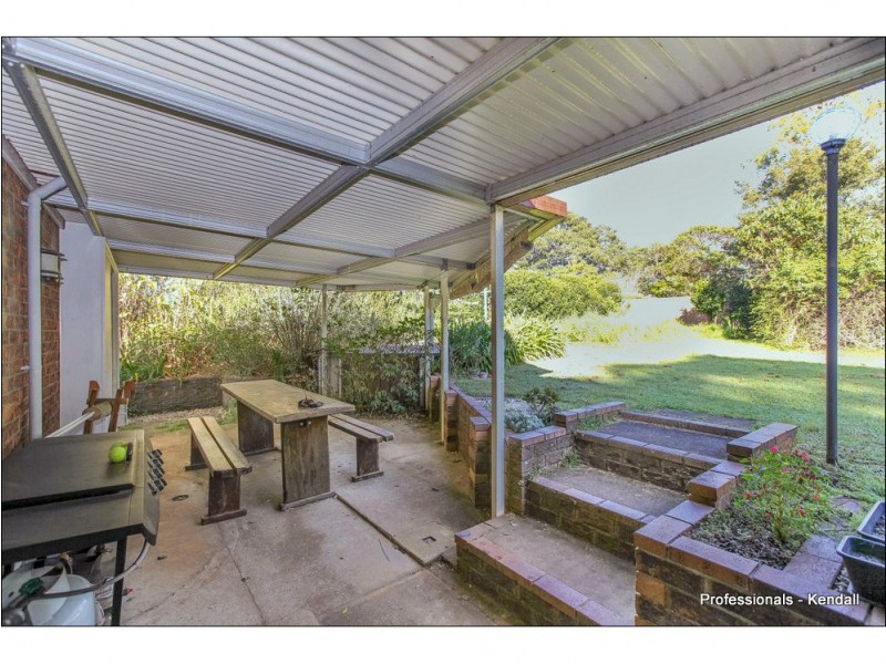6 Lamington Parade, Tamborine Mountain QLD 4272