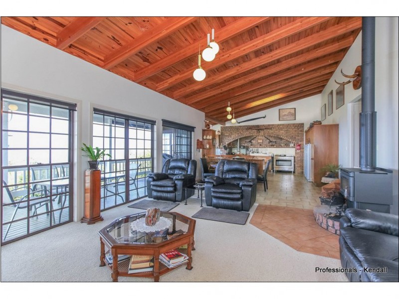 101 Guanaba Road, Tamborine Mountain QLD 4272