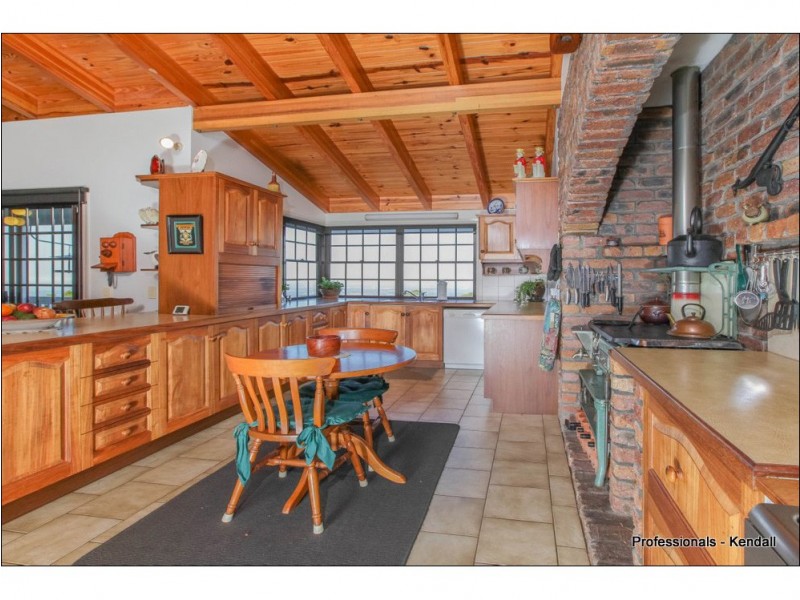 101 Guanaba Road, Tamborine Mountain QLD 4272