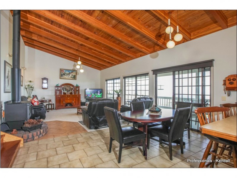 101 Guanaba Road, Tamborine Mountain QLD 4272