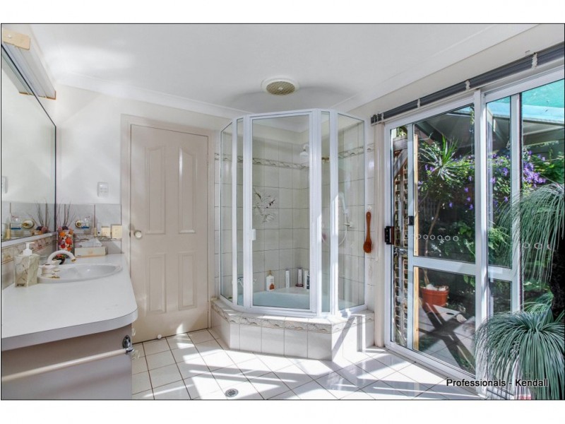 101 Guanaba Road, Tamborine Mountain QLD 4272