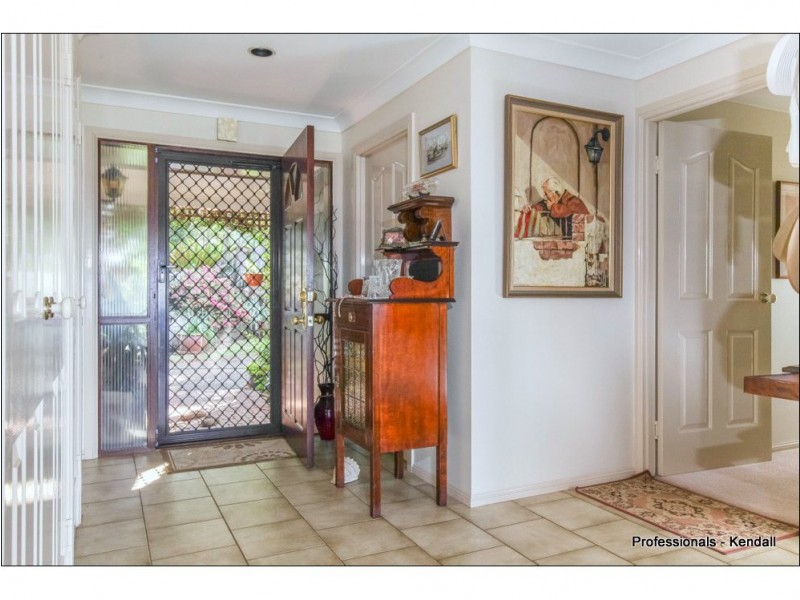 101 Guanaba Road, Tamborine Mountain QLD 4272