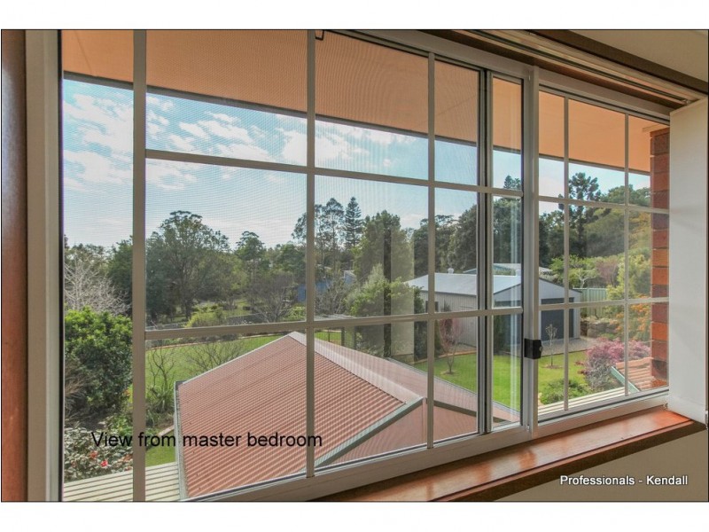 36 Sierra Drive, Tamborine Mountain QLD 4272