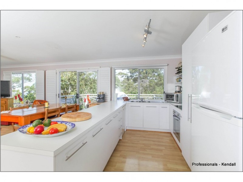 19 Magnetic Drive, Eagle Heights QLD 4271