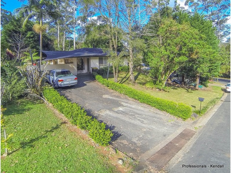 5 Kamet Court, Eagle Heights QLD 4271