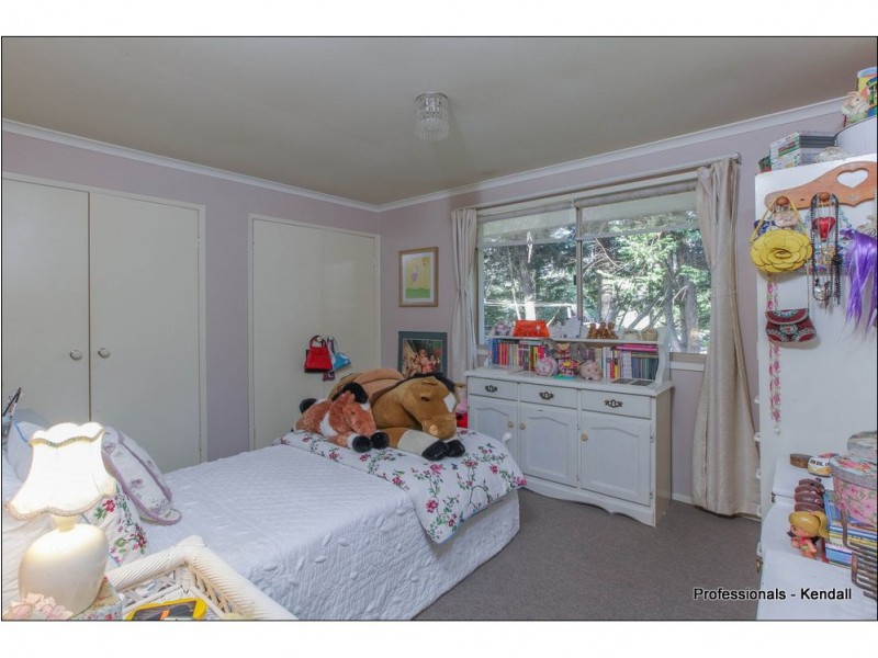 5 Kamet Court, Eagle Heights QLD 4271