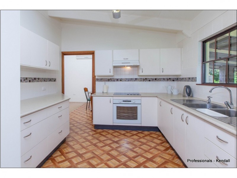 46 Prospect Street, Tamborine Mountain QLD 4272