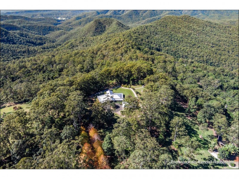 25 Munro Court, Tamborine Mountain QLD 4272