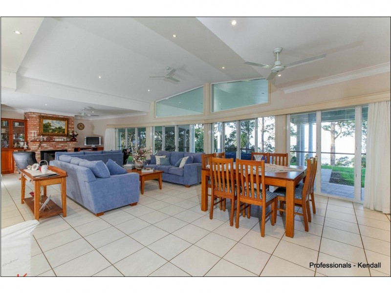 25 Munro Court, Tamborine Mountain QLD 4272