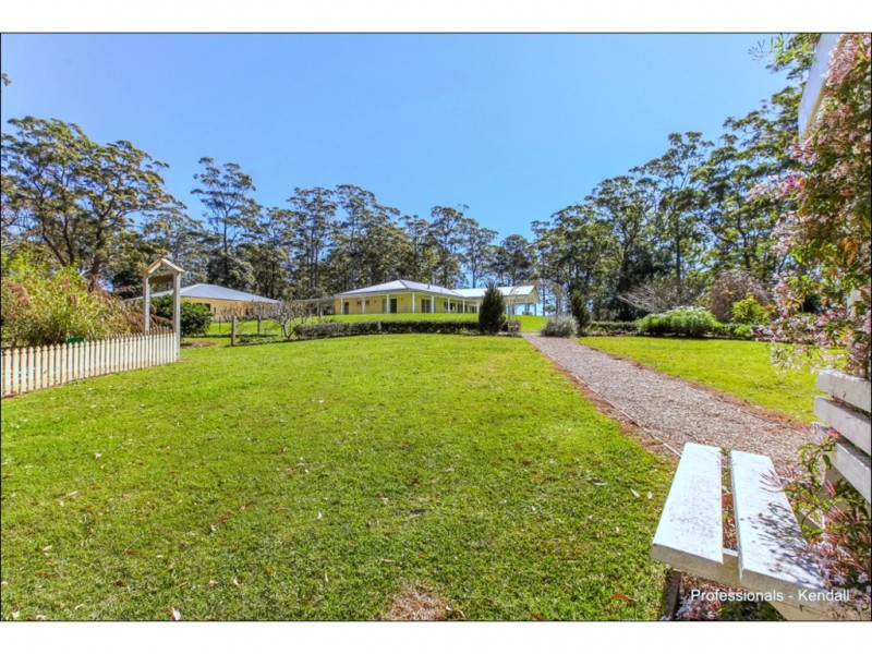 25 Munro Court, Tamborine Mountain QLD 4272