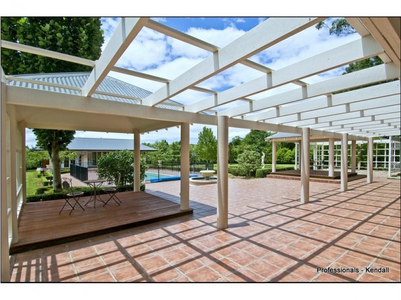 27 Normandie Court, Tamborine Mountain QLD 4272