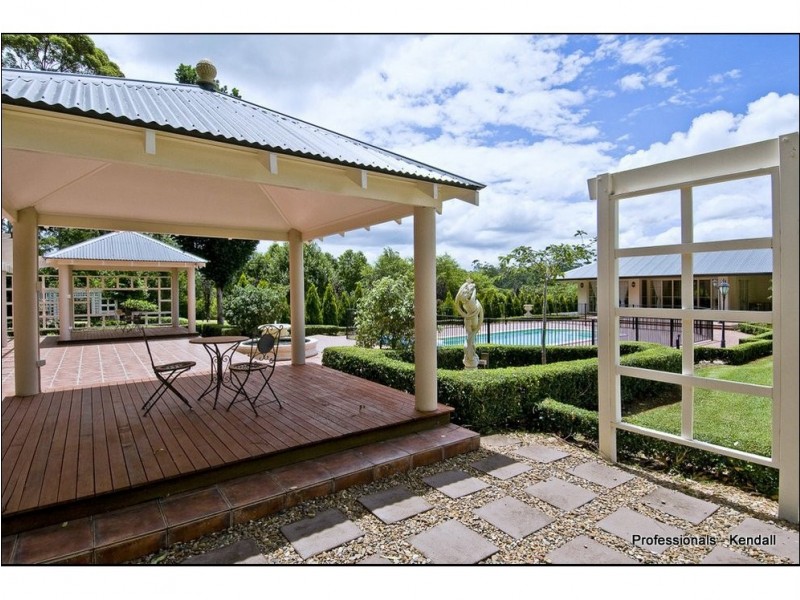 27 Normandie Court, Tamborine Mountain QLD 4272