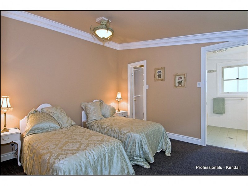 27 Normandie Court, Tamborine Mountain QLD 4272