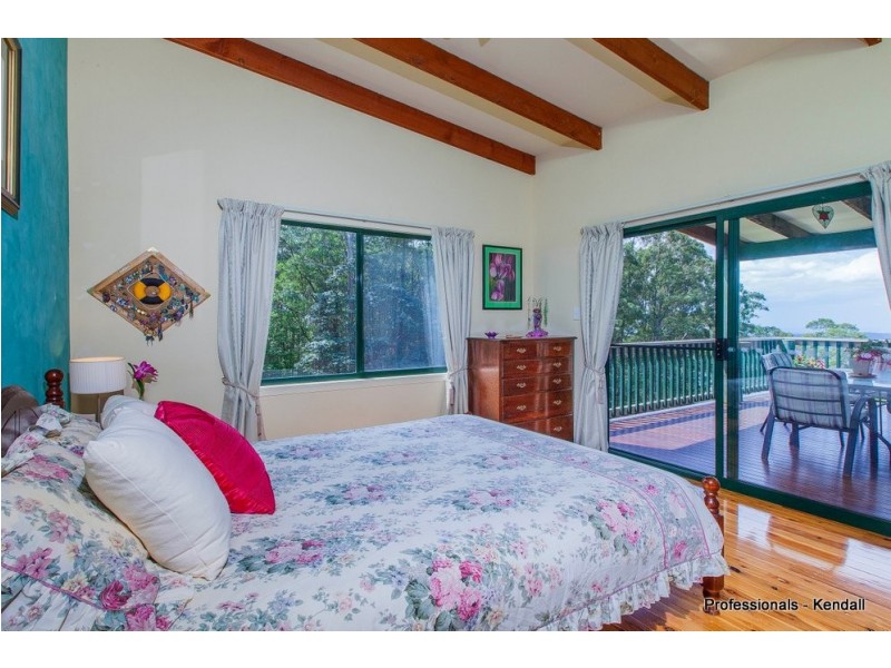 14 Borneo Court, Tamborine Mountain QLD 4272