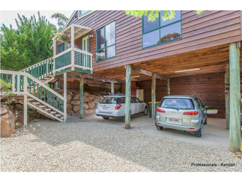 14 Borneo Court, Tamborine Mountain QLD 4272