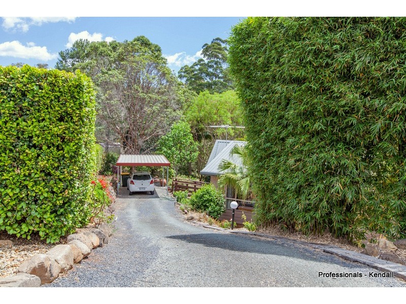 12 Jura Court, Eagle Heights QLD 4271