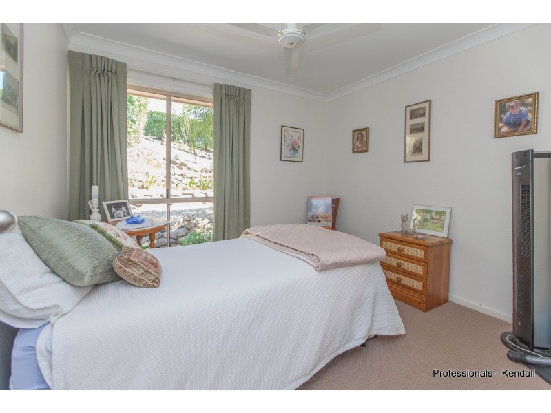 12 Jura Court, Eagle Heights QLD 4271