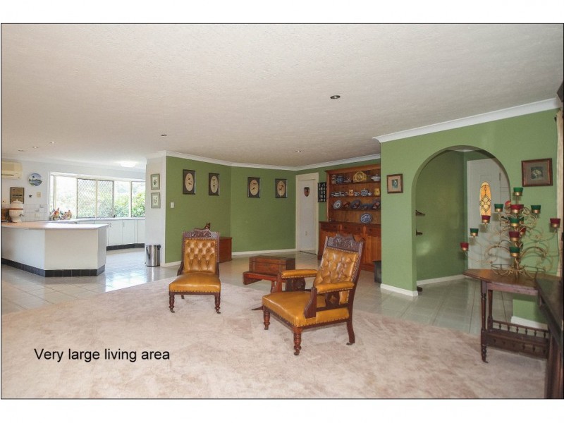 5 Celebes Court, Tamborine Mountain QLD 4272